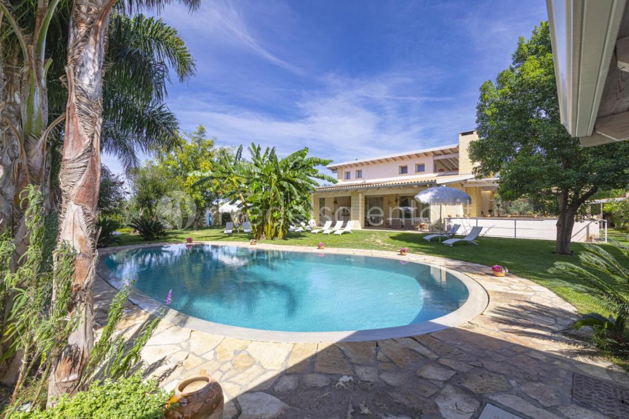 Villa Reginella เลชเช ภายนอก รูปภาพ